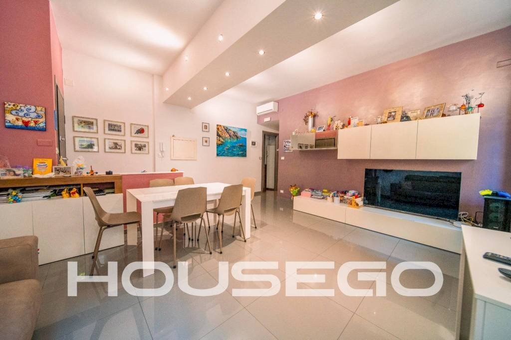 casa indipendente in vendita a Genova