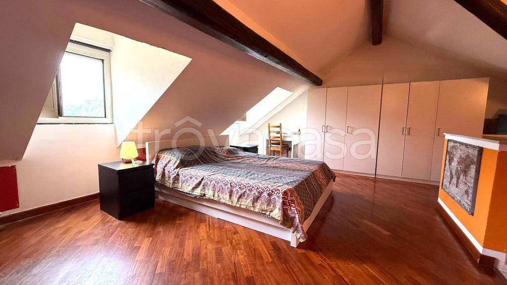 appartamento in vendita a Genova in zona Acquasanta