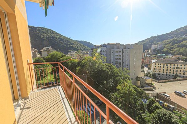 appartamento in vendita a Genova in zona Molassana