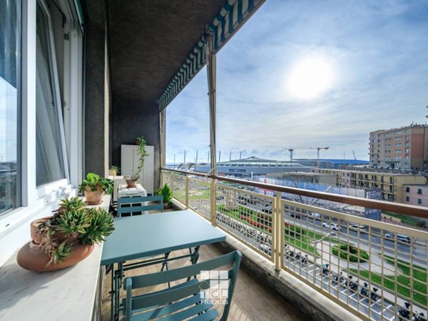 appartamento in vendita a Genova in zona Foce