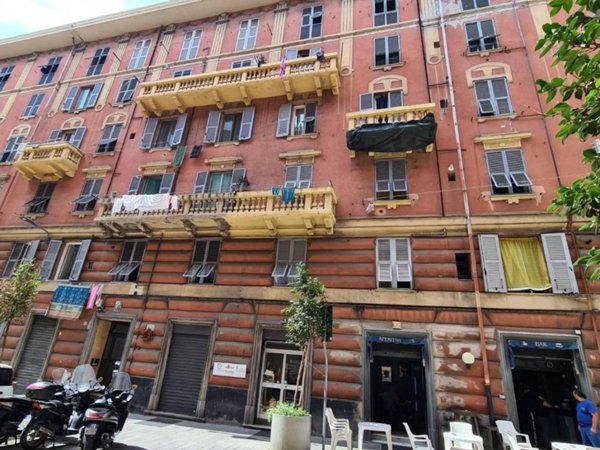 negozio in vendita a Genova in zona Cornigliano