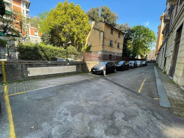 casa indipendente in vendita a Genova in zona San Fruttuoso