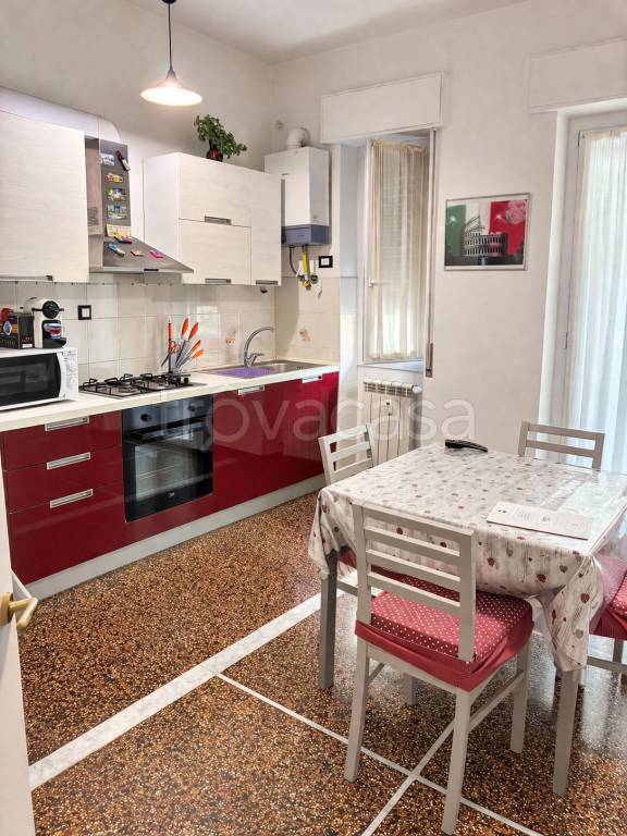 appartamento in vendita a Genova in zona Struppa