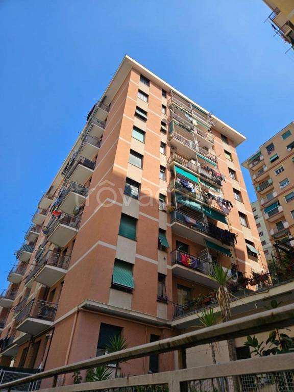 appartamento in vendita a Genova in zona Staglieno
