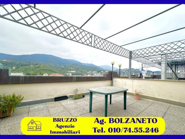 appartamento in vendita a Genova in zona Rivarolo