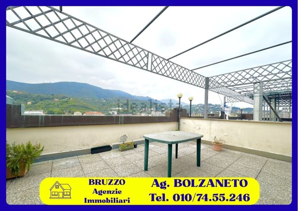 appartamento in vendita a Genova in zona Rivarolo