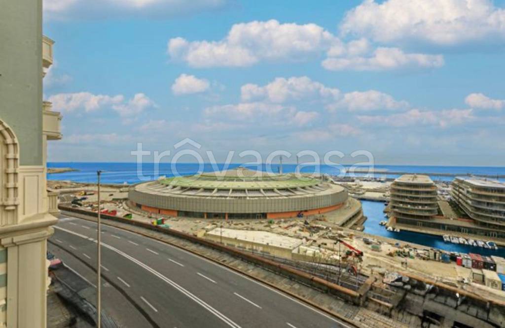 appartamento in vendita a Genova in zona Carignano