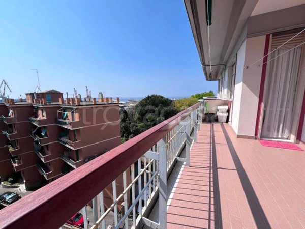 appartamento in vendita a Genova in zona Sestri Ponente