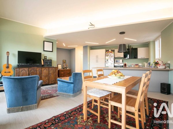 appartamento in vendita a Genova in zona Sottoripa / Maddalena / Molo