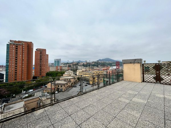 appartamento in vendita a Genova in zona Sampierdarena