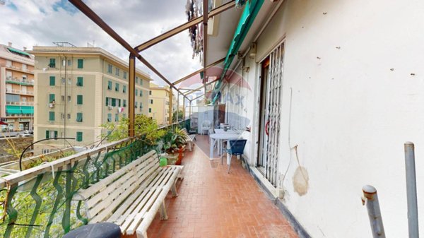 appartamento in vendita a Genova in zona Sturla