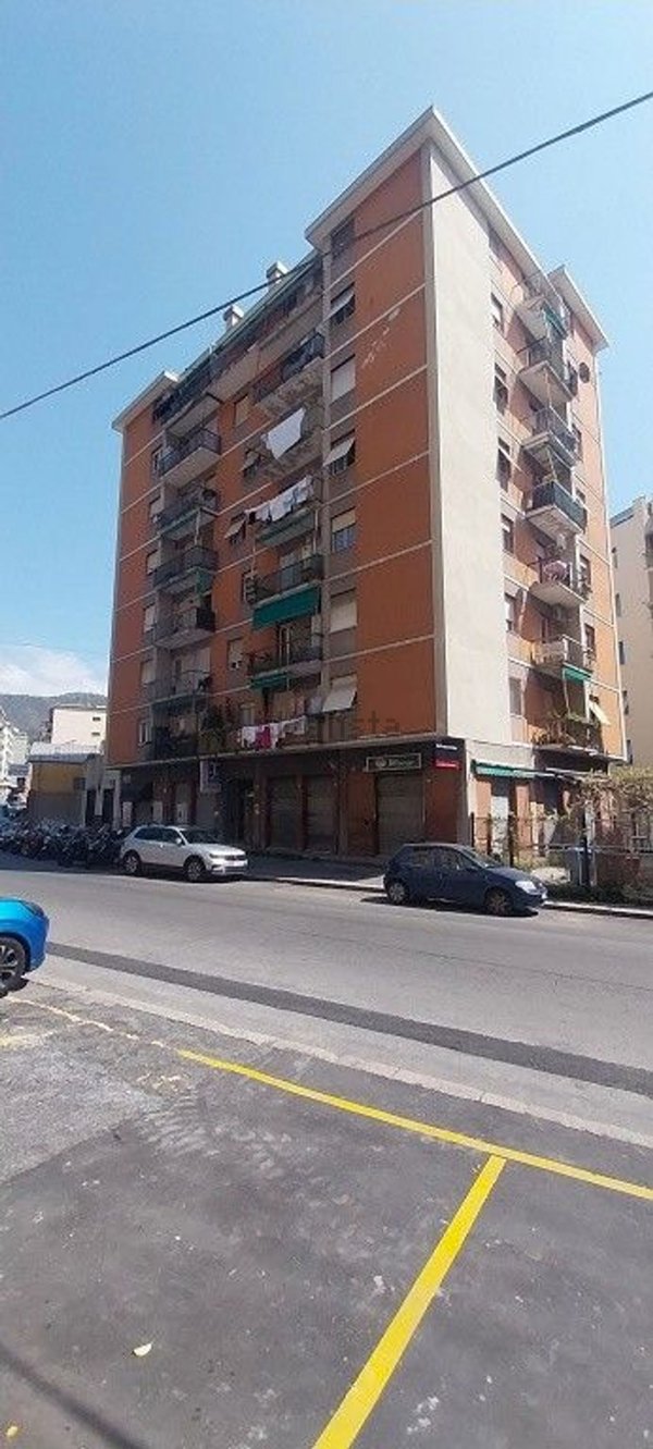 appartamento in vendita a Genova in zona Molassana