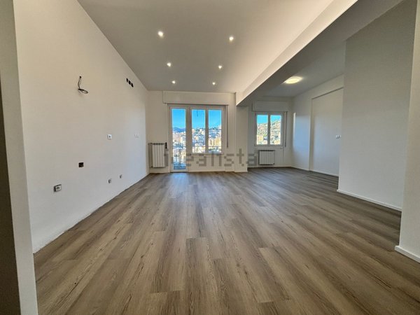 appartamento in vendita a Genova in zona Marassi