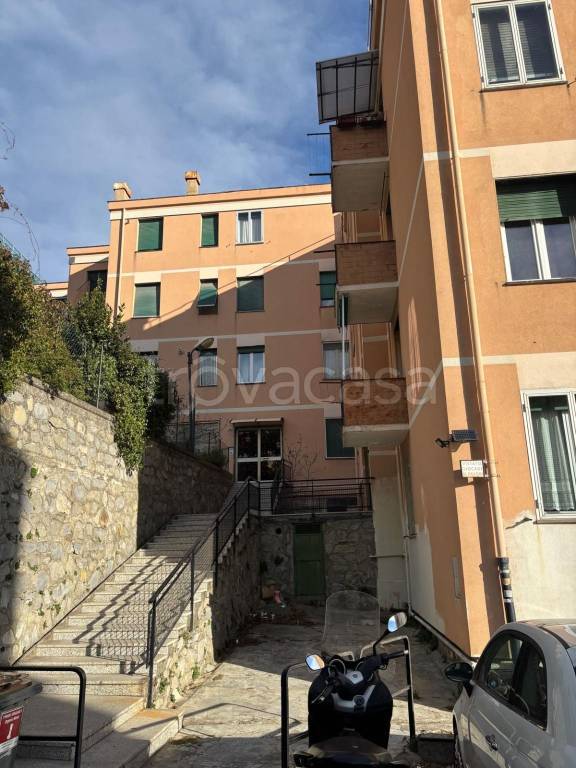 appartamento in vendita a Genova in zona Lagaccio / Granarolo
