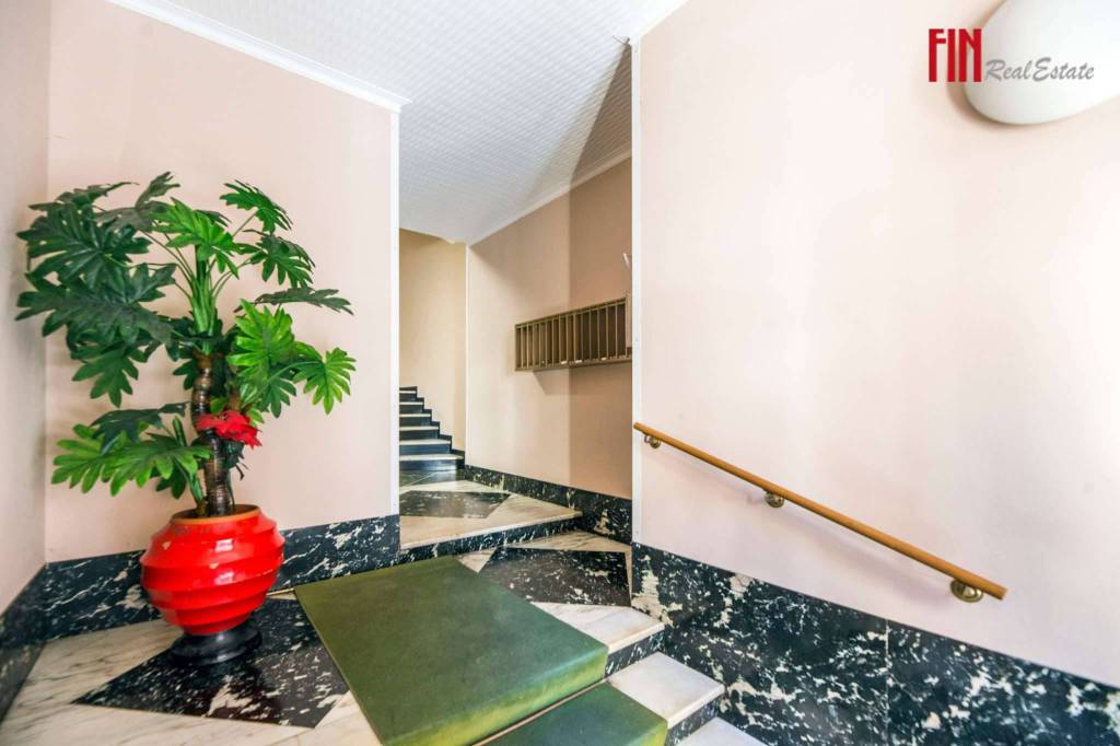 appartamento in vendita a Genova in zona Quezzi