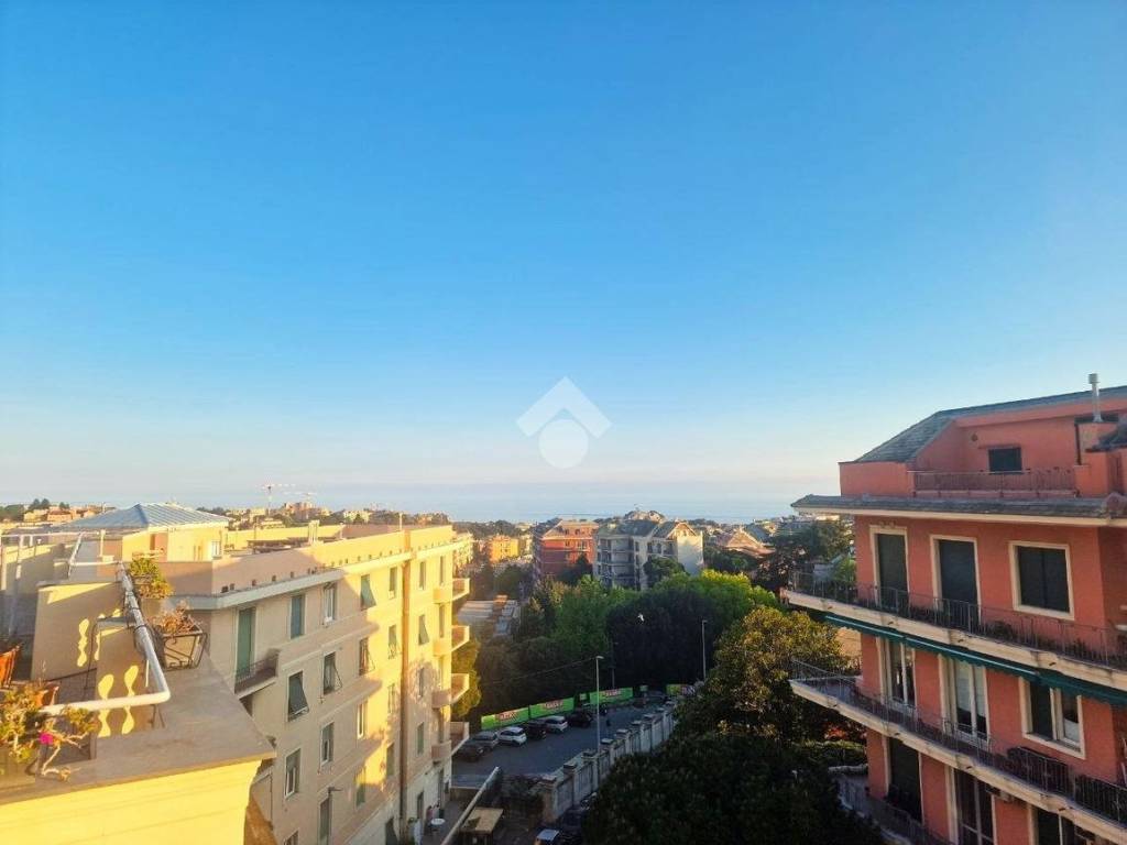 appartamento in vendita a Genova in zona San Martino
