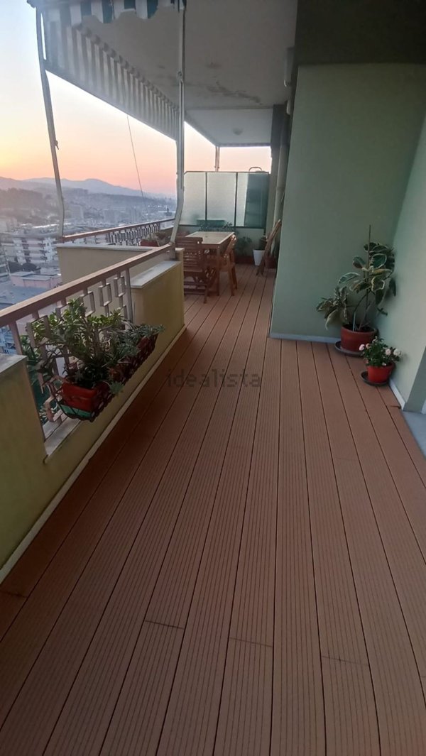 appartamento in vendita a Genova in zona Pegli