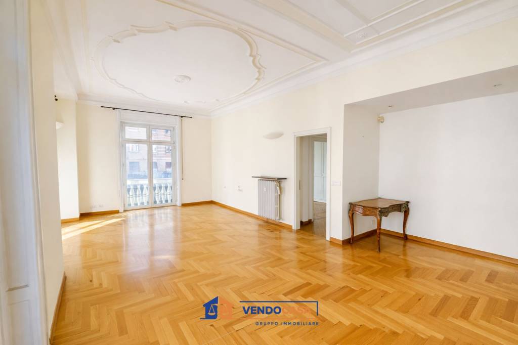 appartamento in vendita a Genova in zona Foce