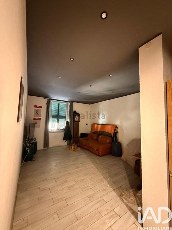 appartamento in vendita a Genova in zona Marassi