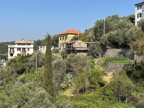 casa indipendente in vendita a Genova in zona San Martino
