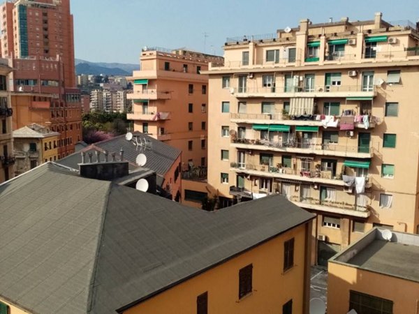 appartamento in vendita a Genova in zona Sampierdarena