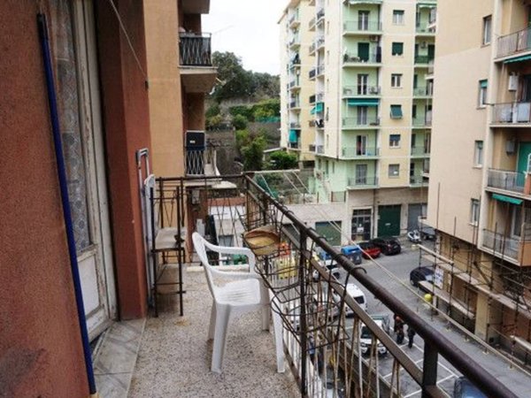 appartamento in vendita a Genova in zona Sampierdarena