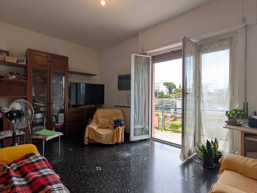 appartamento in vendita a Genova in zona Pegli