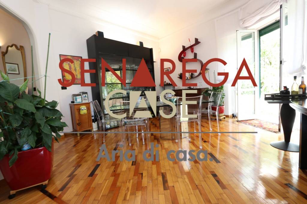 appartamento in vendita a Genova in zona Carignano