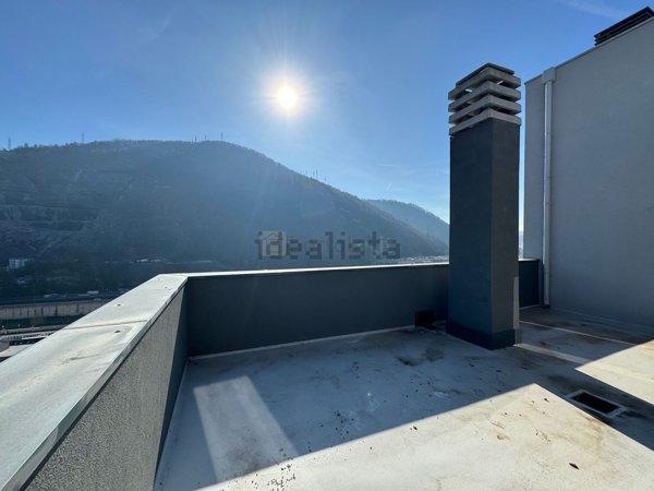 appartamento in vendita a Genova in zona Molassana