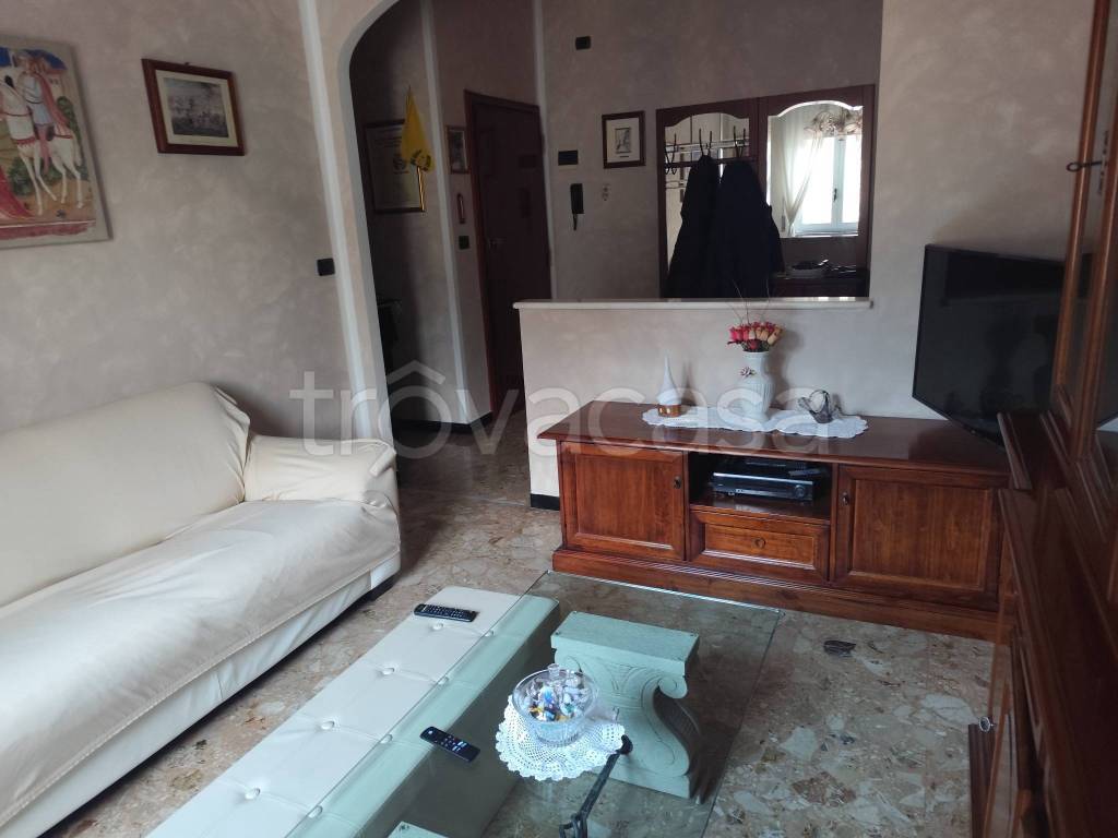 appartamento in vendita a Genova in zona Molassana