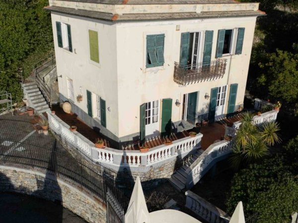 casa indipendente in vendita a Genova in zona Nervi