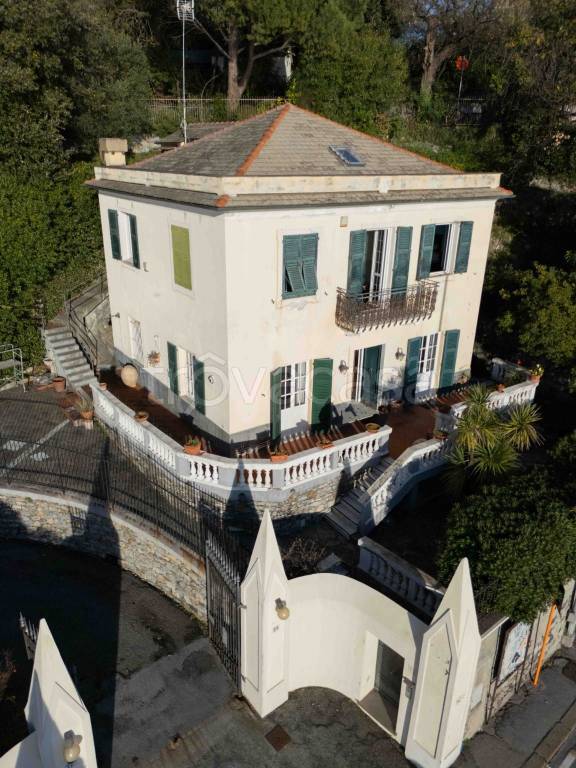 casa indipendente in vendita a Genova