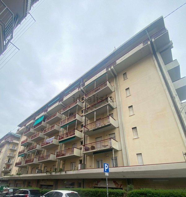 appartamento in vendita a Genova in zona Sestri Ponente