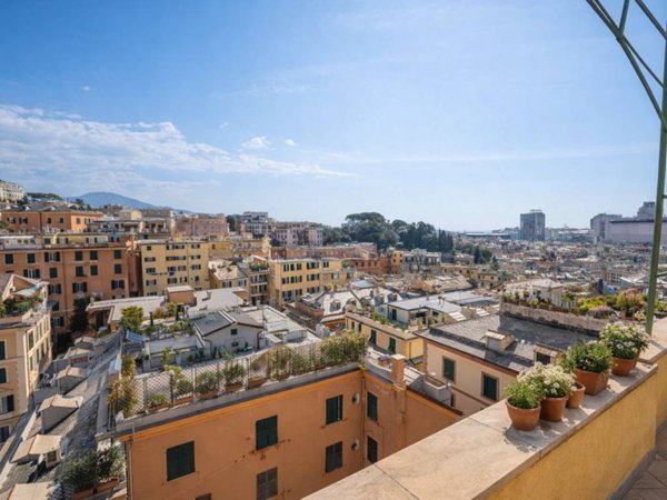 appartamento in vendita a Genova in zona Castelletto
