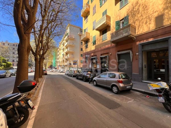 negozio in vendita a Genova in zona Marassi