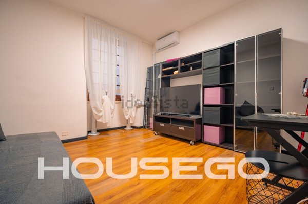 appartamento in vendita a Genova in zona Sottoripa / Maddalena / Molo