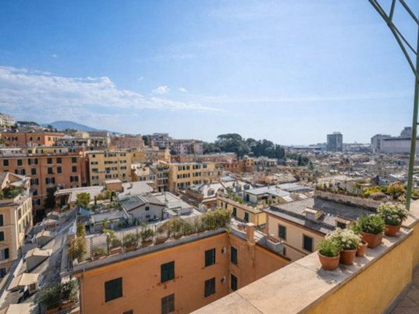 appartamento in vendita a Genova in zona Castelletto