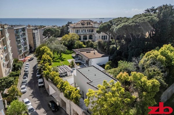 casa indipendente in vendita a Genova in zona Albaro