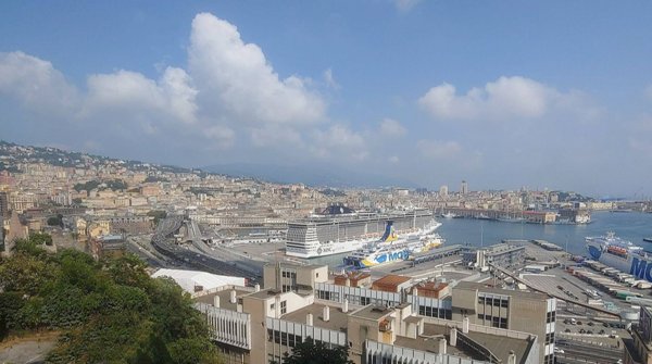 appartamento in vendita a Genova in zona Sampierdarena