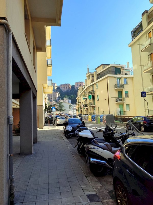 appartamento in vendita a Genova in zona Oregina
