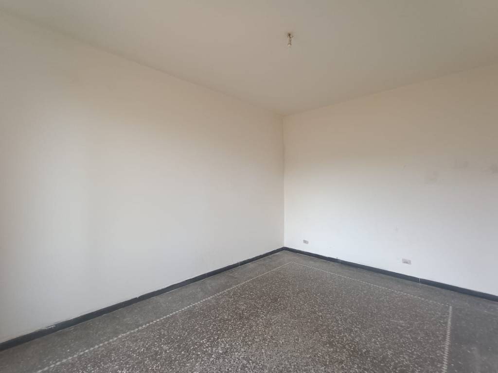 appartamento in vendita a Genova in zona Sestri Ponente