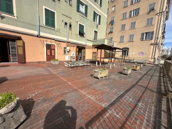 appartamento in vendita a Genova in zona Sampierdarena