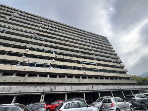 appartamento in vendita a Genova in zona Rivarolo