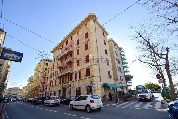 appartamento in vendita a Genova in zona Voltri