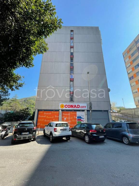 appartamento in vendita a Genova in zona Rivarolo
