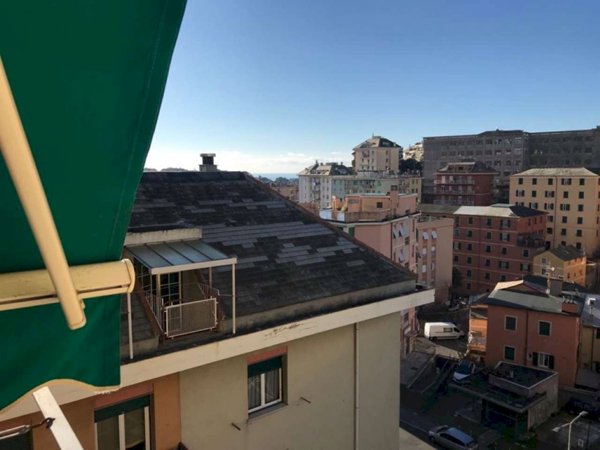 appartamento in vendita a Genova in zona Sturla