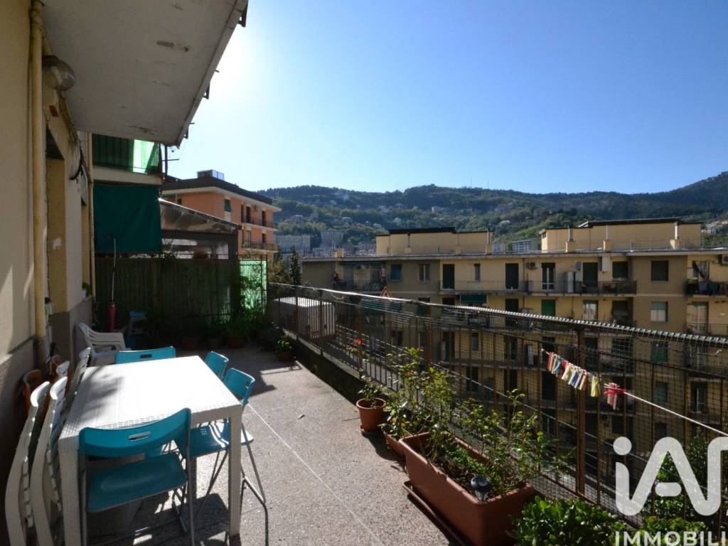 appartamento in vendita a Genova in zona Marassi