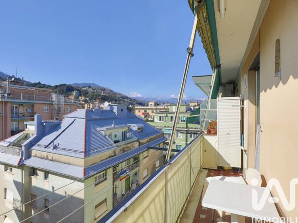 appartamento in vendita a Genova in zona Bolzaneto