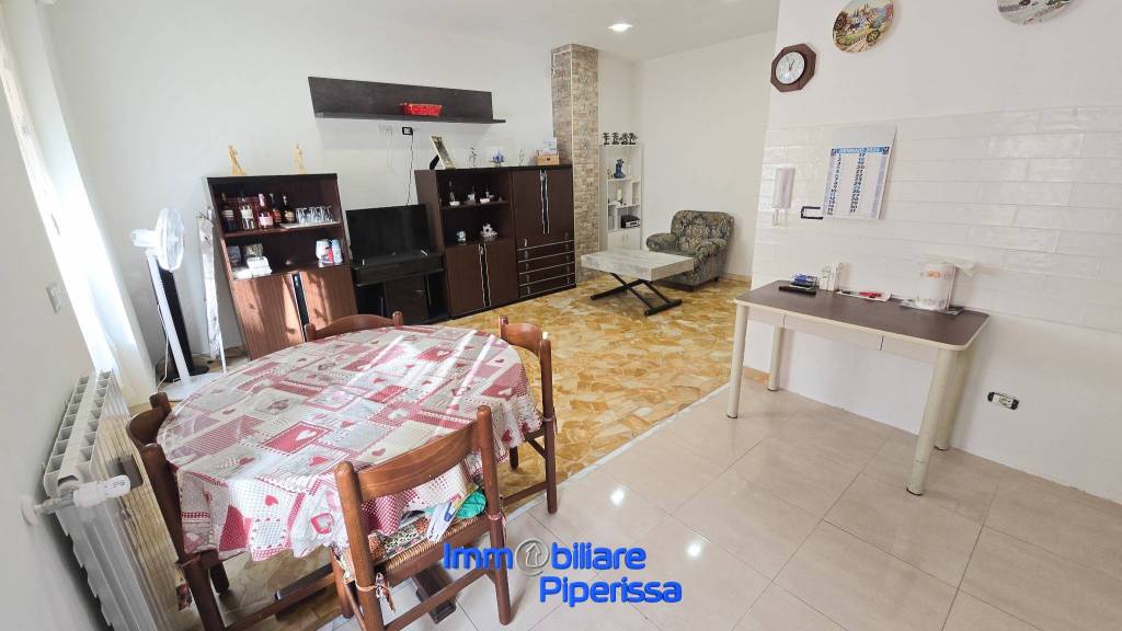 appartamento in vendita a Genova in zona Staglieno