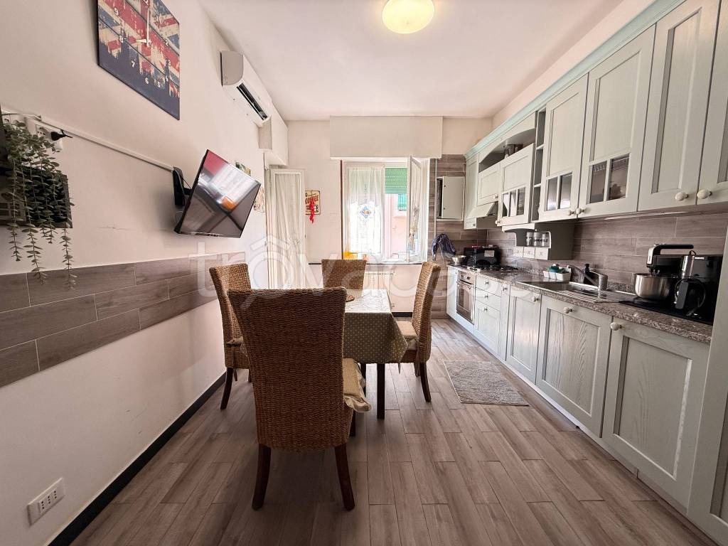 appartamento in vendita a Genova in zona Borzoli